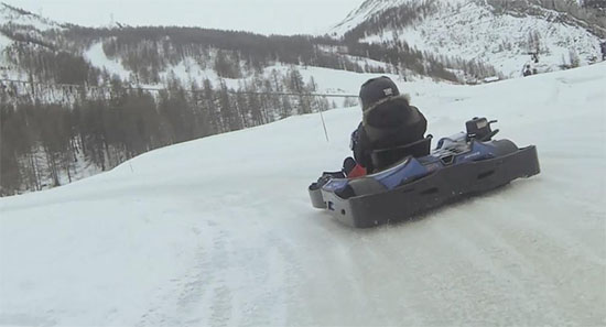 Snowtrippers - Episode 12 - La course de kart sur glace !