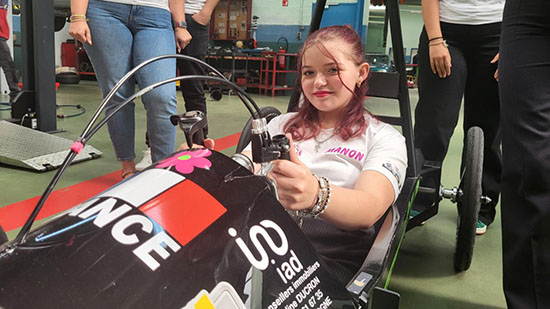  Pas-de-Calais - Une écurie automobile 100 % féminine enchaine les courses dans son kart électrique