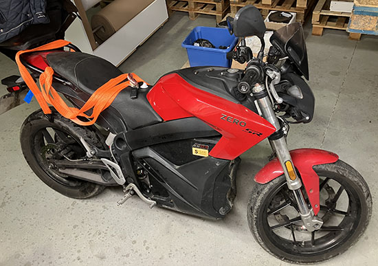 Ajustement de l'encodeur sur une moto ZERO MOTORCYCLES